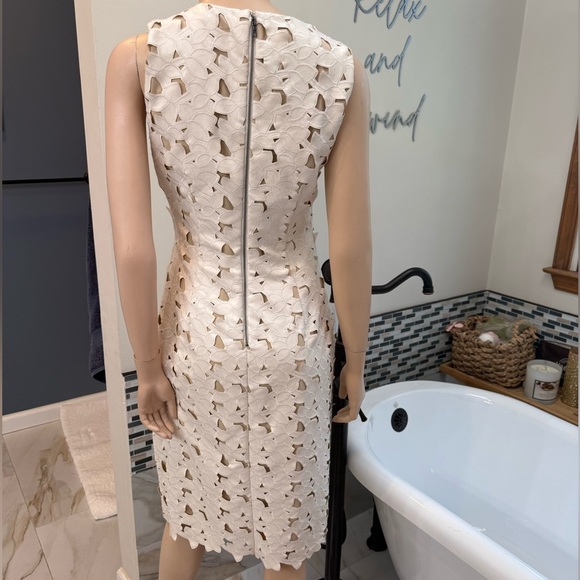 Alice + Olivia Ivory Cream Midi Dress - Picture 7 of 11